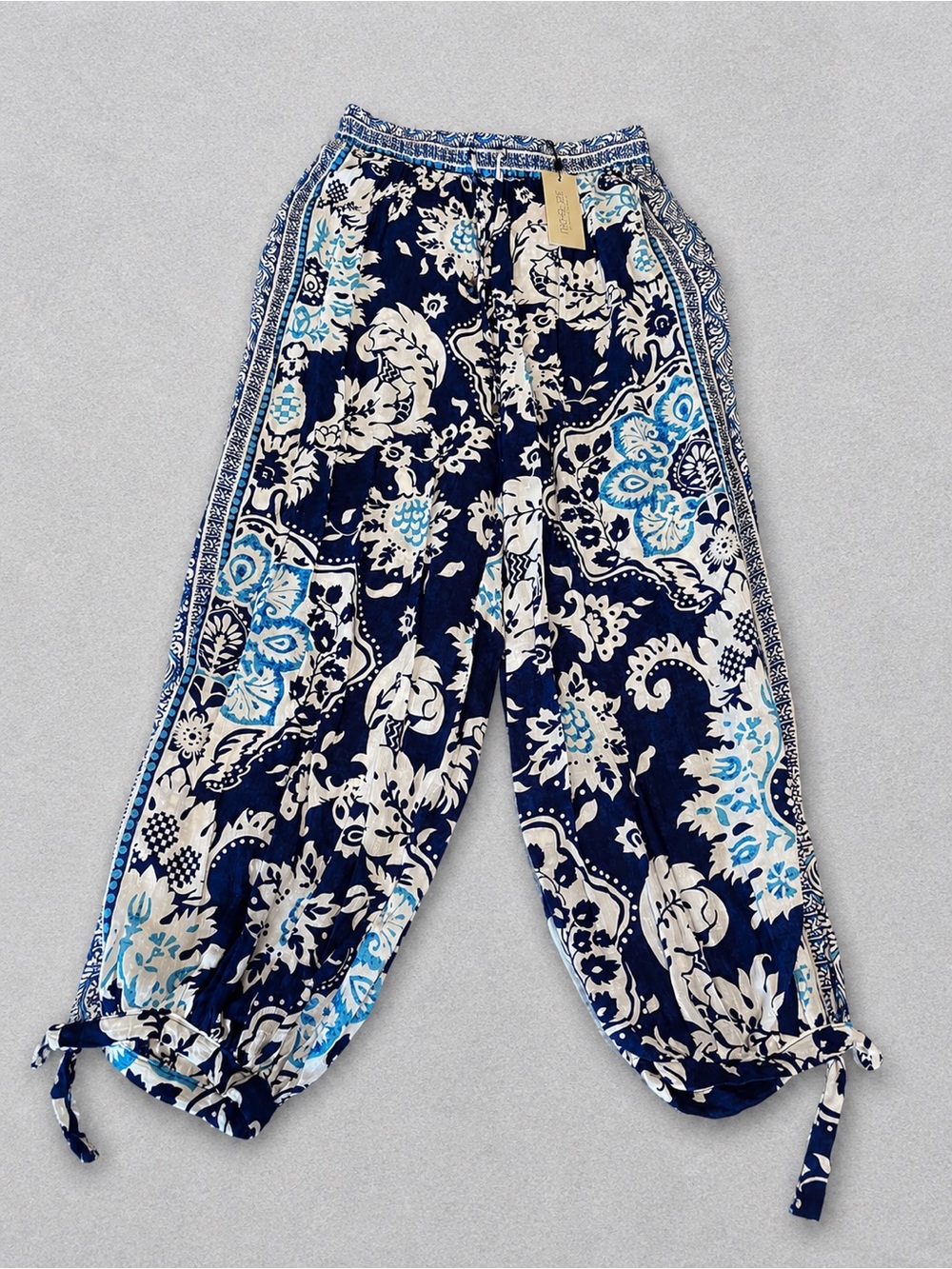 NWT Rachel Zoe Blue Boho Print Tie Hem Crop Pants Size Large